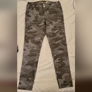 Seven 7 camo bottoms